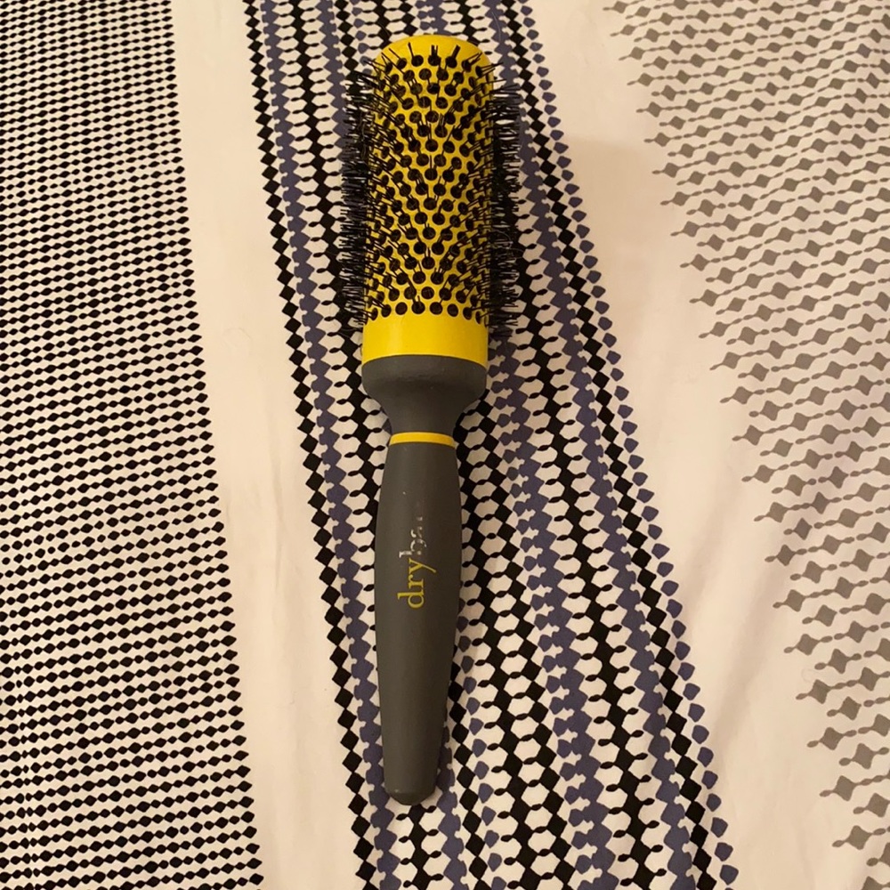 Drybar Half Pint Small Round Ceramic Brush.